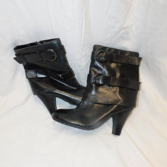 Me Too Soho Black Faux Leather Boot with Silver Buckles (Size 9 Women's) - Picture 2 of 2